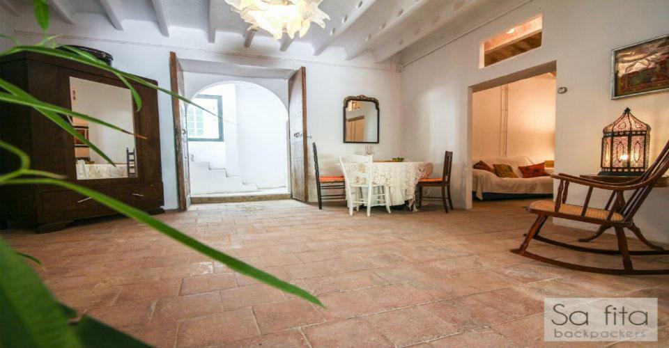 Sa Fita Backpackers - Albergue Juvenil Esporles Bagian luar foto